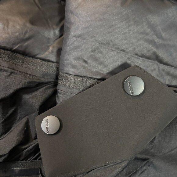 Arc'teryx Men's Down Jacket - Picture 7 of 7